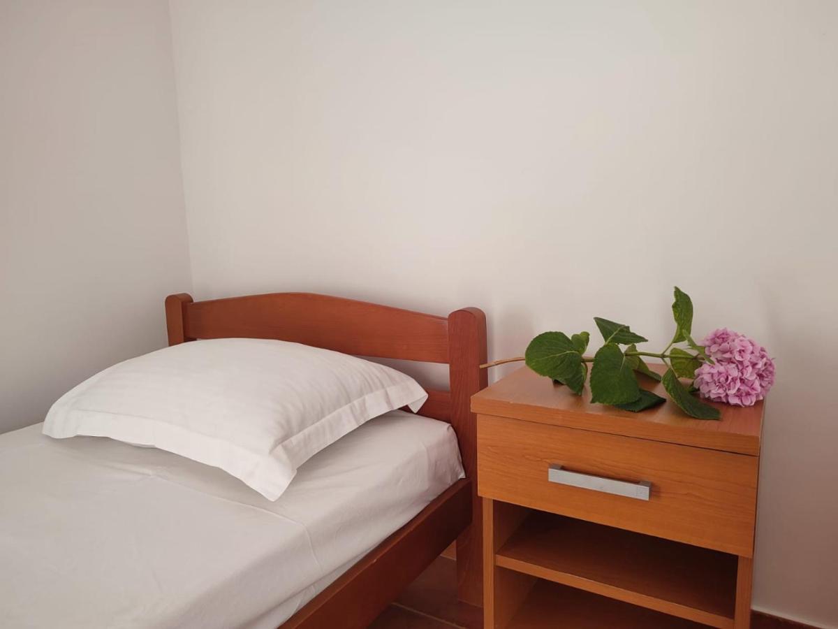 Apartments Mitrovic Podlicak Sveti Stefan Eksteriør billede