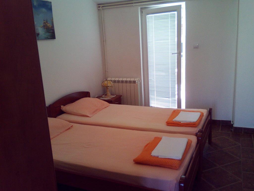 Apartments Mitrovic Podlicak Sveti Stefan Eksteriør billede