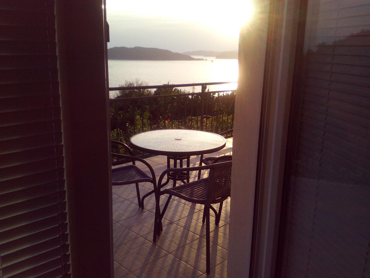 Apartments Mitrovic Podlicak Sveti Stefan Eksteriør billede