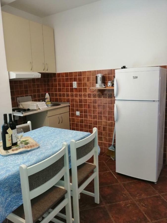 Apartments Mitrovic Podlicak Sveti Stefan Eksteriør billede