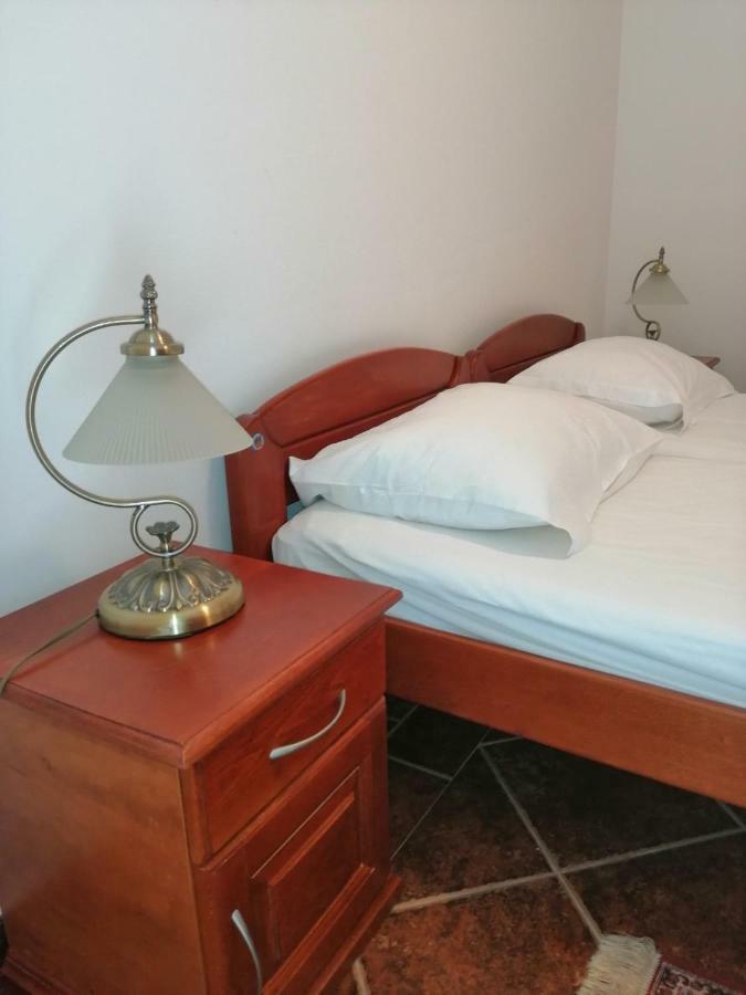Apartments Mitrovic Podlicak Sveti Stefan Eksteriør billede