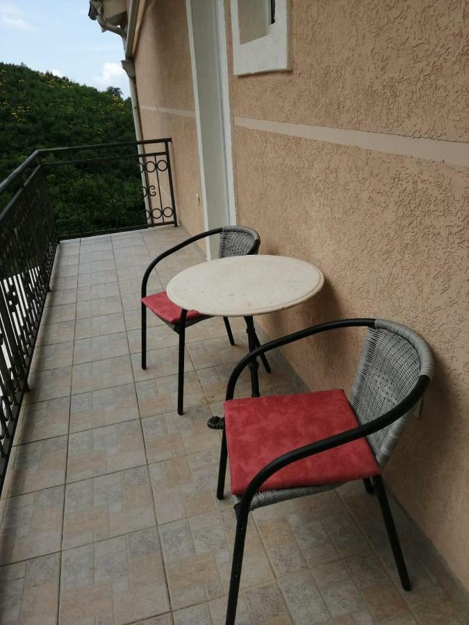 Apartments Mitrovic Podlicak Sveti Stefan Eksteriør billede